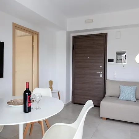 Lena's דירה העיירה רתימנו